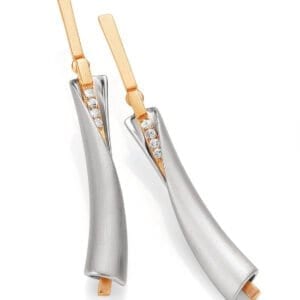 ear01438